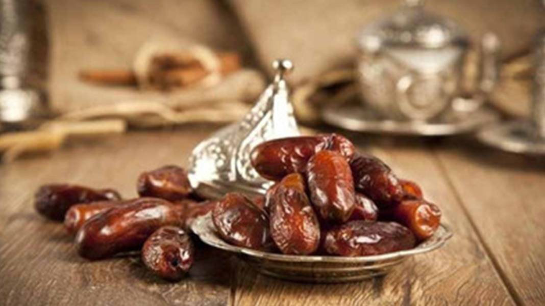 Geldi 11 ayın sultanı, başların tacı! İşte Konya'da ilk sahur ve ilk iftar vakti 4